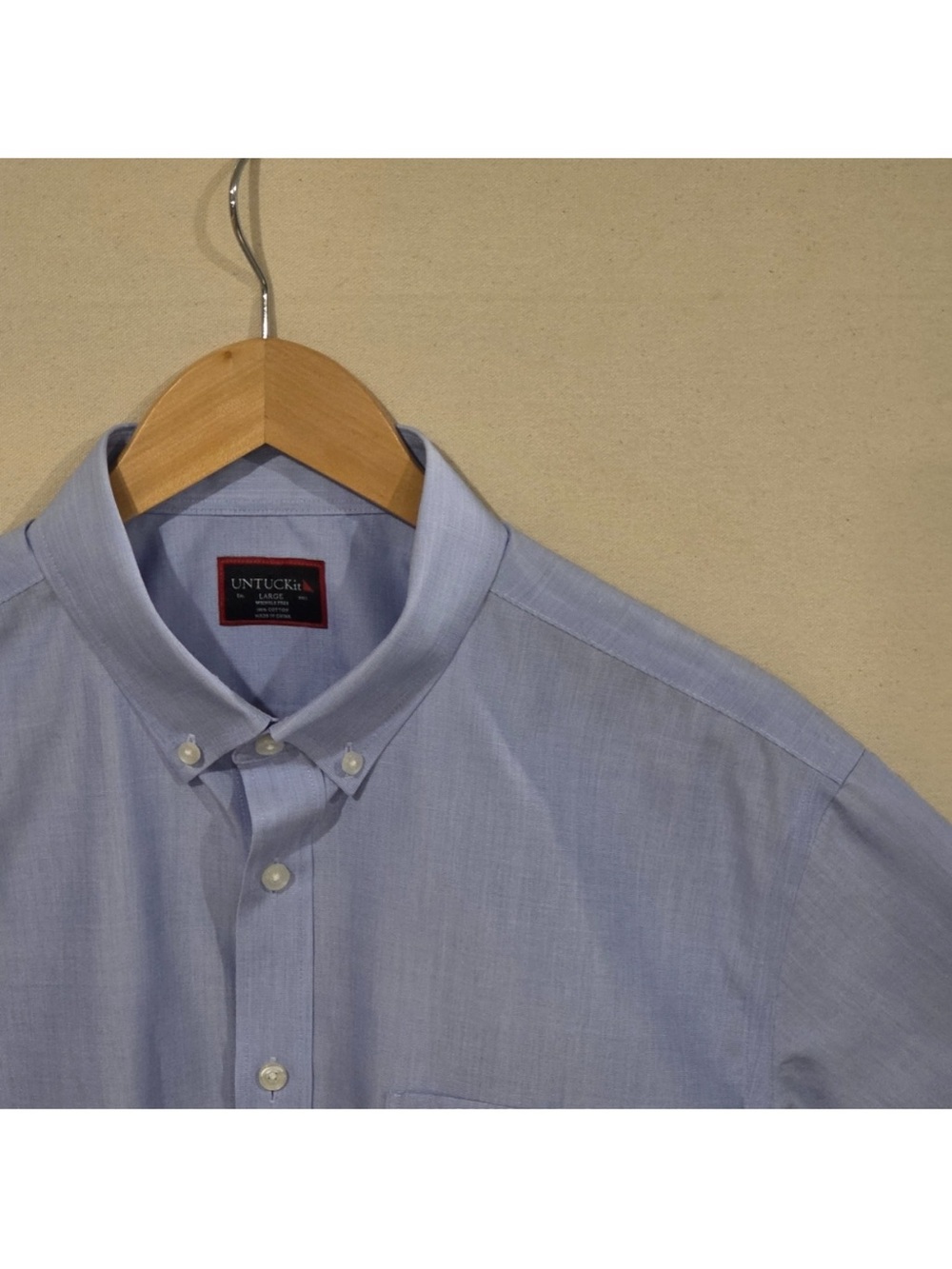 UNTUCKit Short Sleeve Wrinkle Free Button Down L